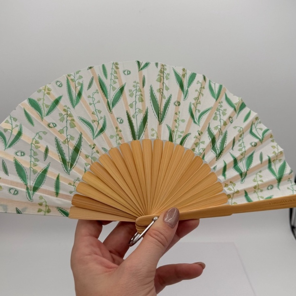 Dior Lucky Set with Dior Fan - Picture 2 of 3